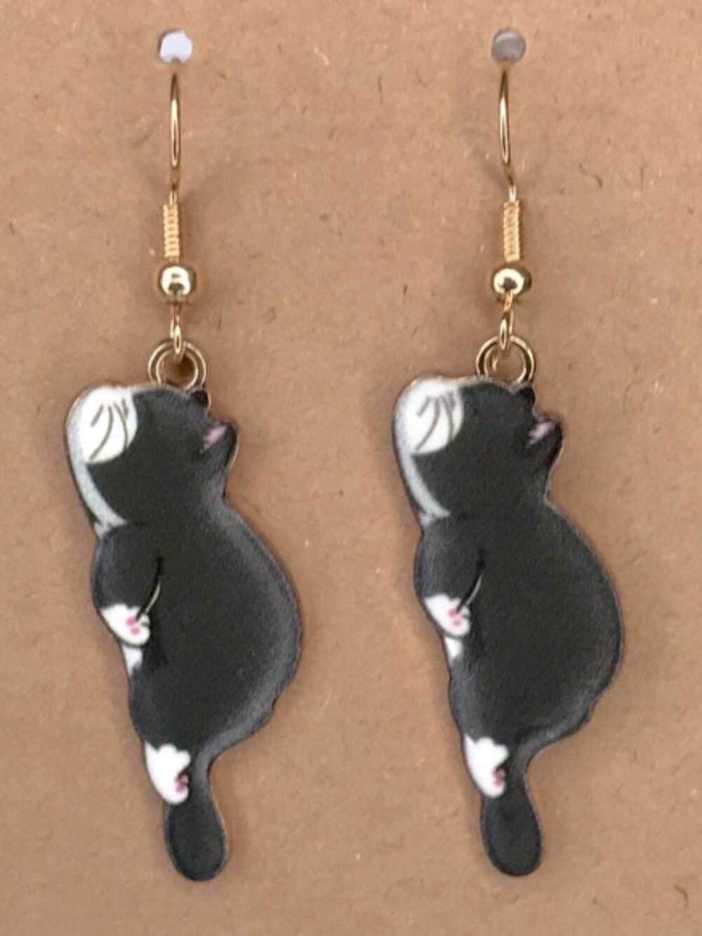 Charming Black and White Cat Earrings Fashion Jewelry
